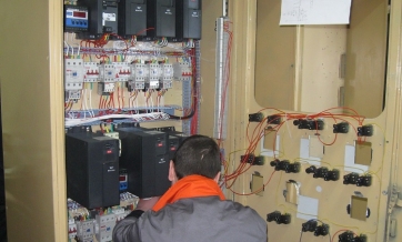 Установлка шкафа вытяжной вентиляции ШУВ цеха экстракции переработки сои для ЧАО "Протеин Продакшн"
